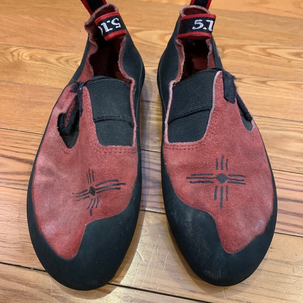 5.10 Anasazi Rock Climbing Shoes 5.5